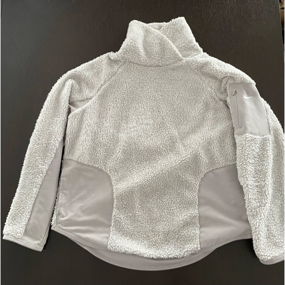 Nike Sherpa Sweatshirt - Picture 1 of 5